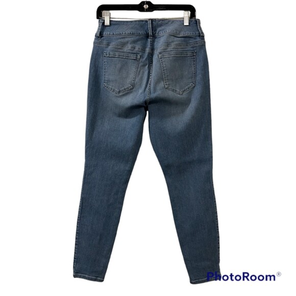 Torrid Premium Womens 3 Button Blue Medium Washd Skinny Jeans High Rise Size 10R - Picture 2 of 12